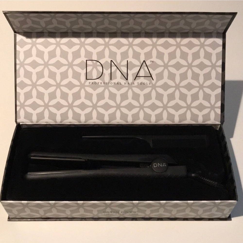 DNA Professional Hair Straightener Black